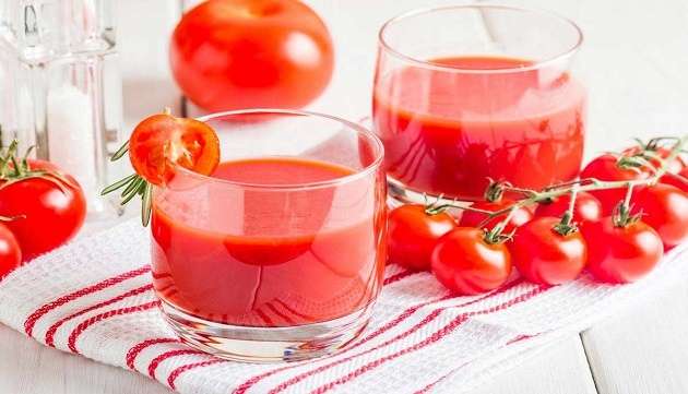 آب گوجه فرنگی