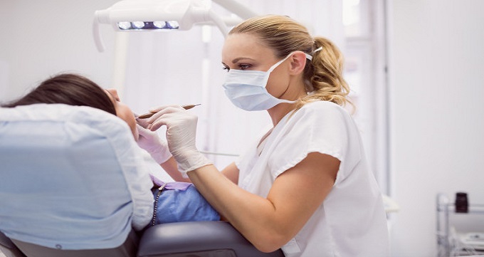 چگونه بهترین کلینیک دندانپزشکی در کرج را می توان انتخاب کرد؟