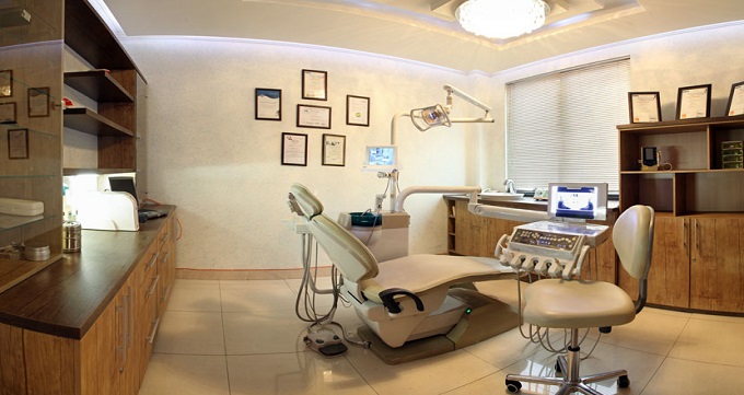 بهترین کلینیک دندانپزشکی در مشهد باید چه ویژگی هایی داشته باشد ؟