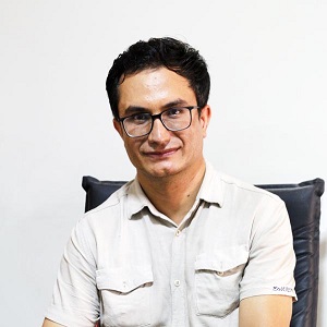 دکتر حسن مختارپور 