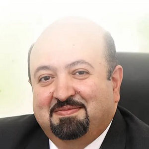 دکتر امیر طاهری 