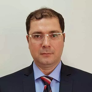 دکتر کیوان مهدی نژاد 
