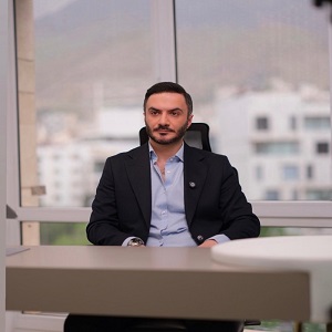 دکتر حامد محمودی