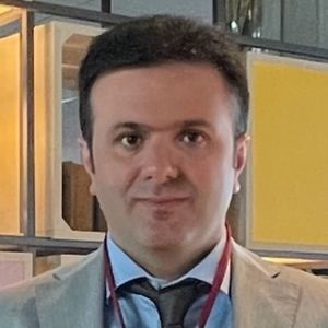 دکتر حسین دیالمه