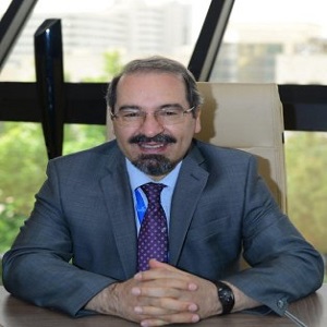 دکتر علی منافی