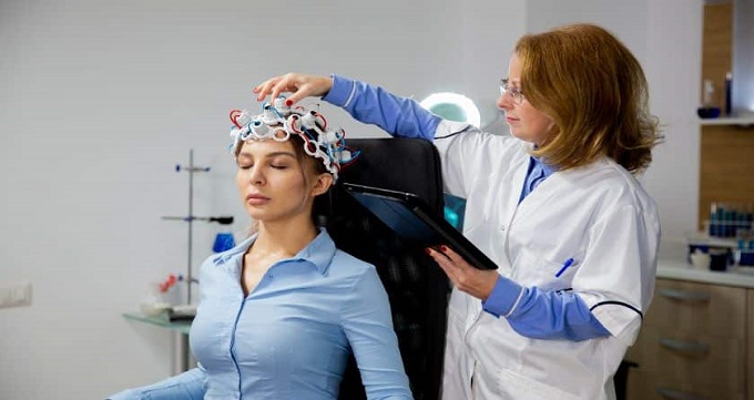 روش‌های درمانی بهترین مرکز نوروتراپی در تهران